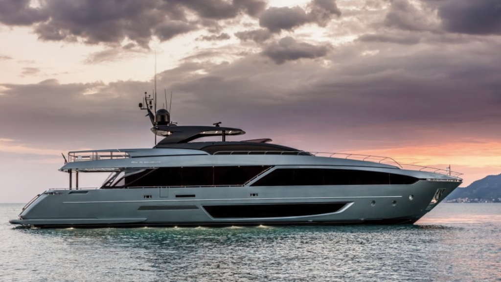 Riva Corsaro 110
